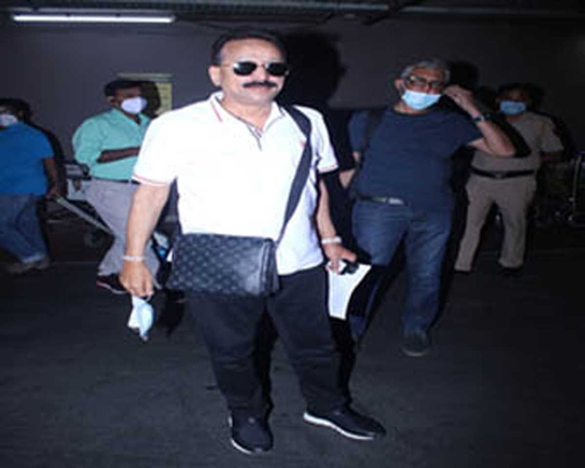 बाबा सिद्दीकी के अलावा इन हस्तियों की भी हो चुकी है हत्या